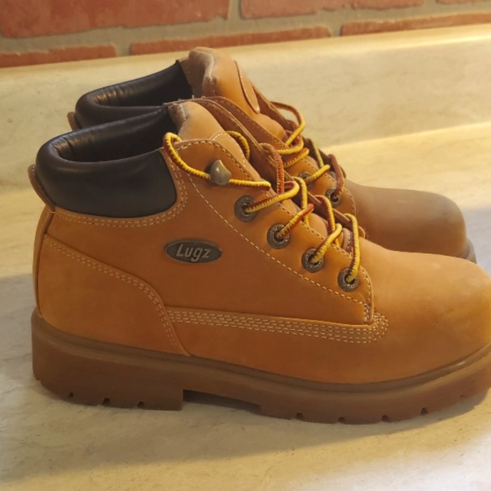 Lugs womens boot 6.5